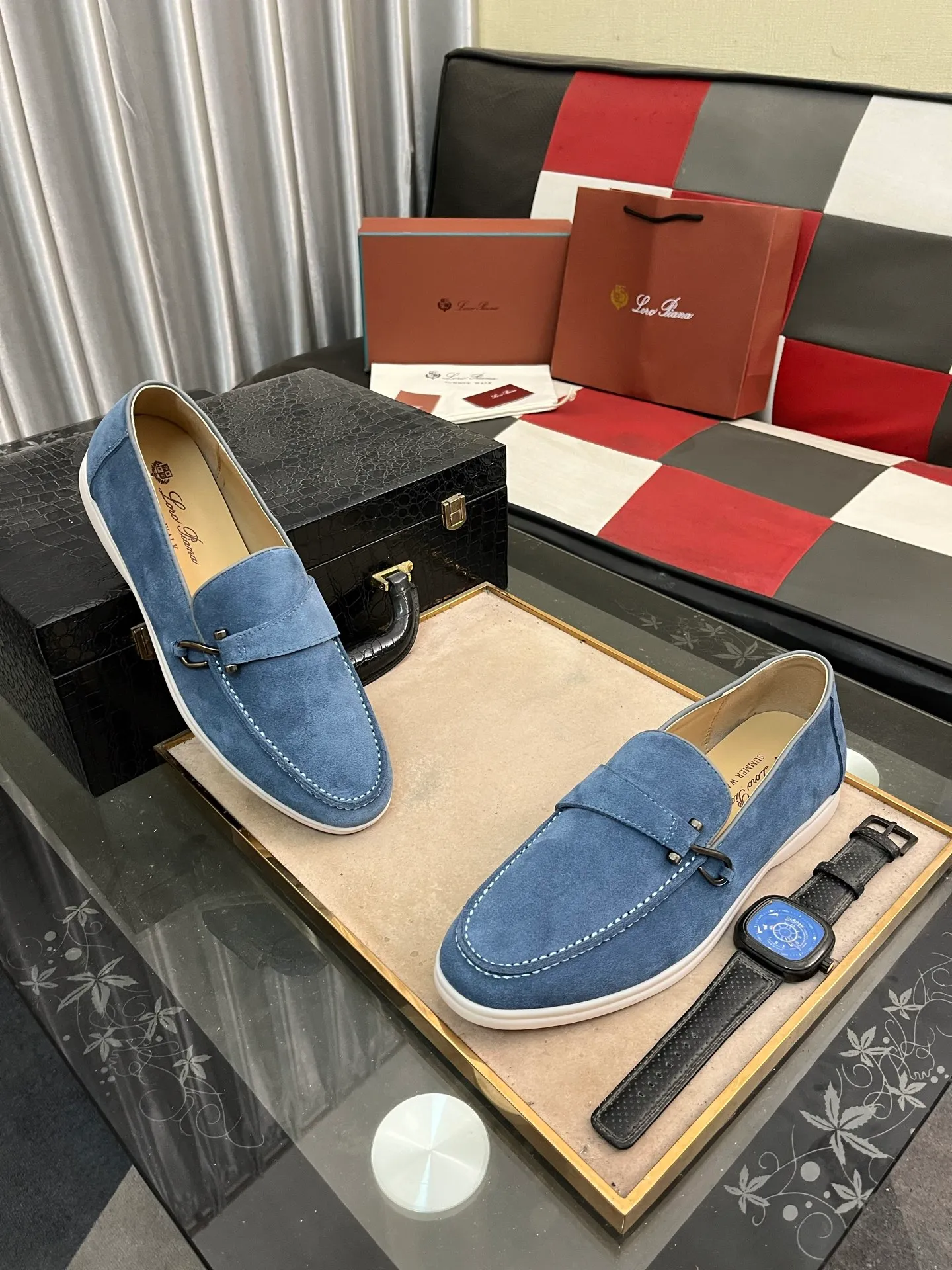 Men's Men's Shoes💰420⌚️⌚️【Loro Piana】LP couple's casual sneakers. Simple and fashionable, the upper is made of cow suede and leather. Sheepskin feet. Custom rubber sole. Size: Female 35-42 (35, 41, 42, 43 customized are non-refundable) Male 38-46 (45, 46 customized)